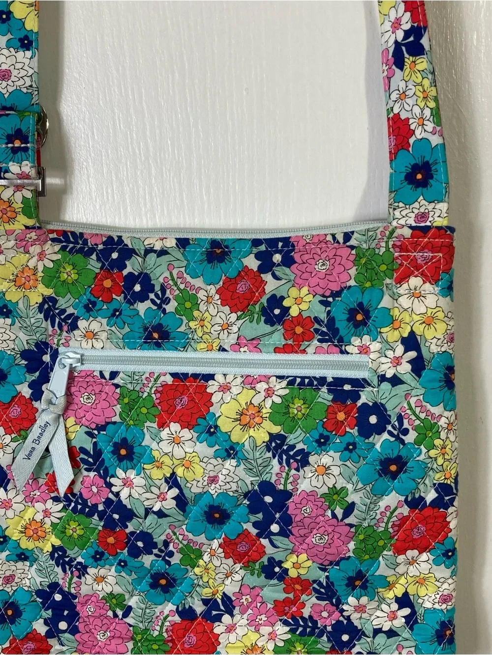 Nwot VERA BRADLEY Crossbody Bag Multicolor Adjustable Strap Quiled Floral